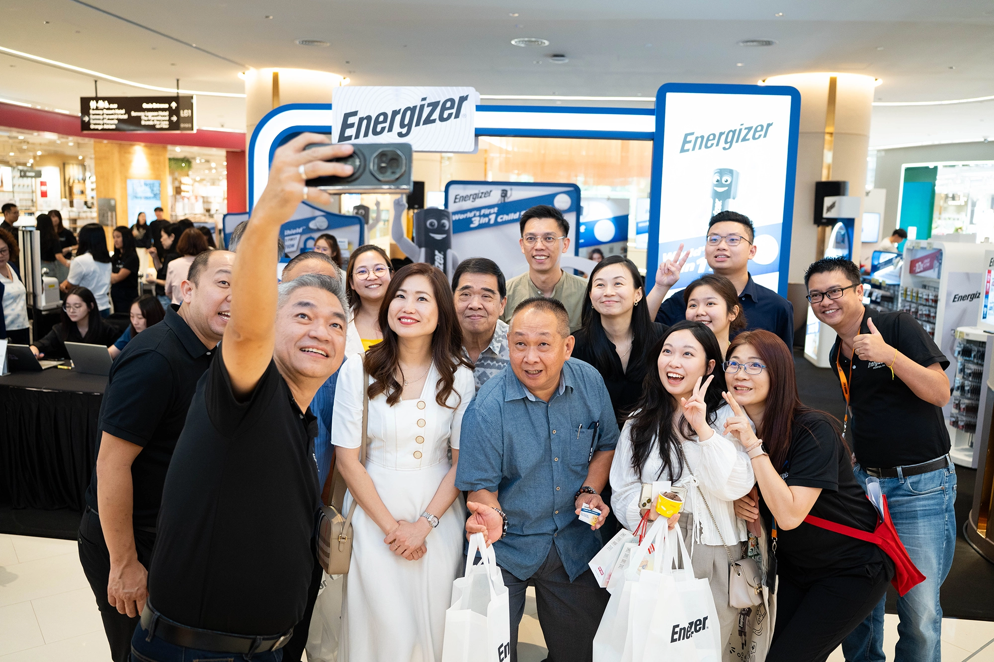 ENERGIZER 3-in-1 Shield Activation